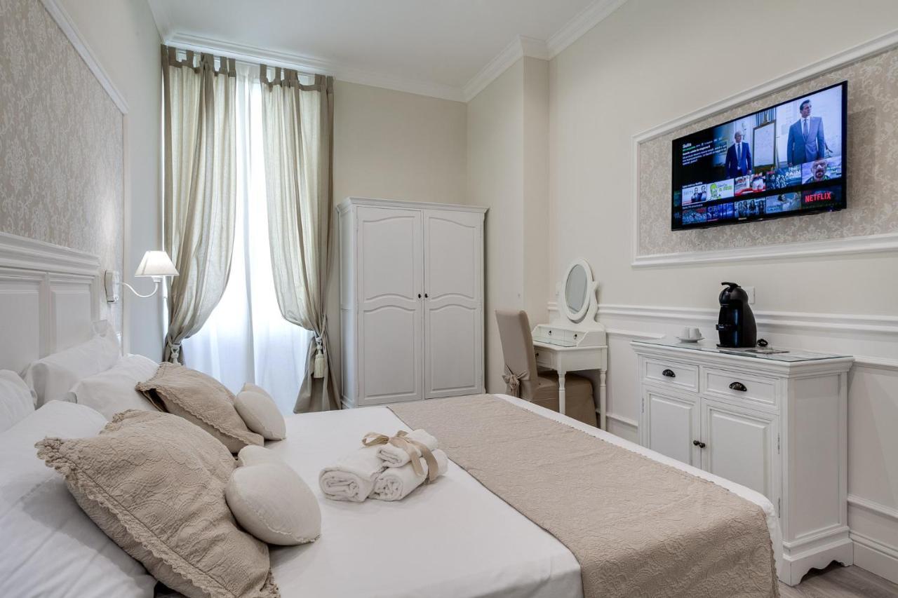 ชาร์ม แอนด์ ชิค Bed & Breakfast โรม ภายนอก รูปภาพ