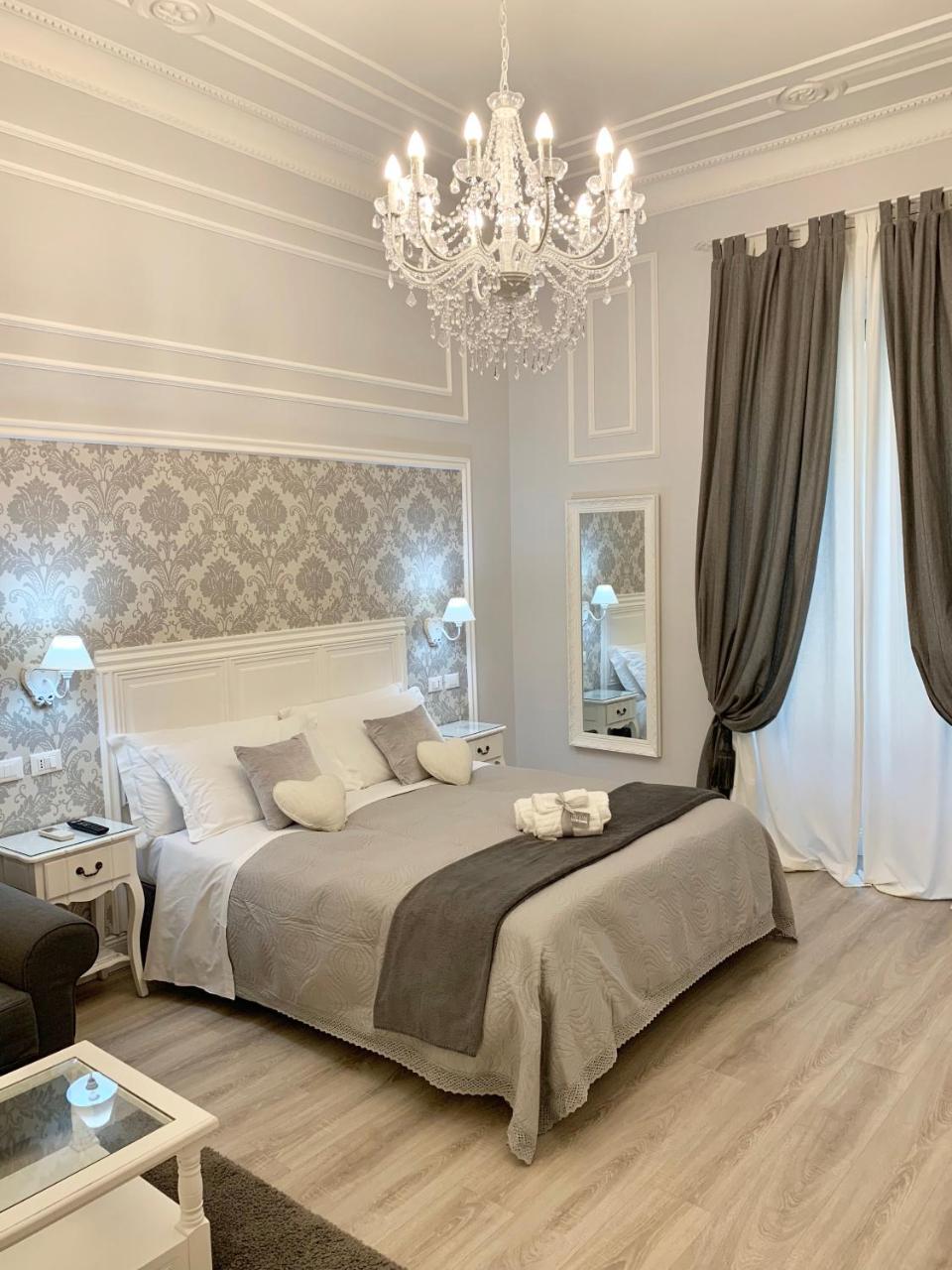 ชาร์ม แอนด์ ชิค Bed & Breakfast โรม ภายนอก รูปภาพ