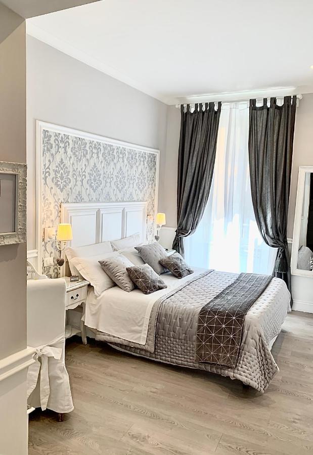 ชาร์ม แอนด์ ชิค Bed & Breakfast โรม ภายนอก รูปภาพ